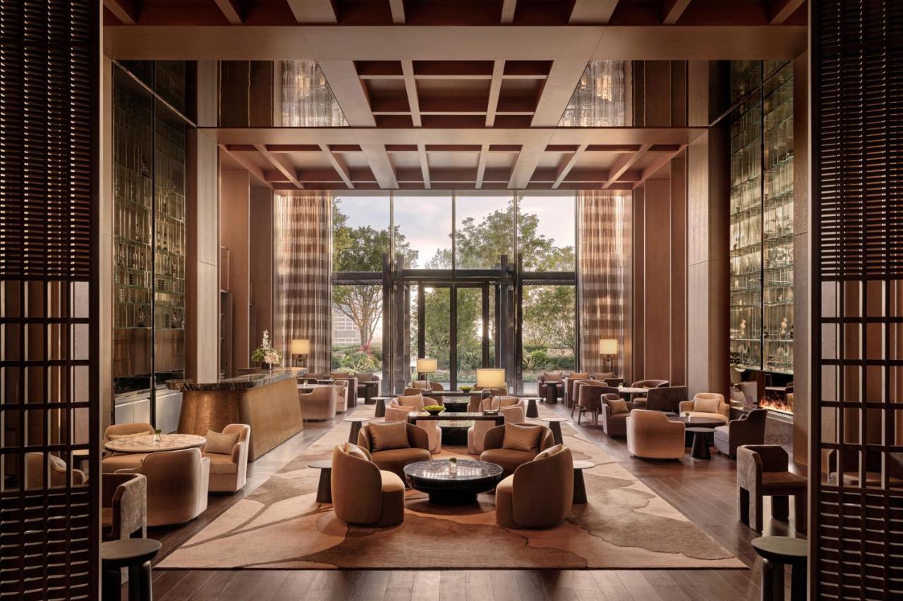 Conrad Shenzhen, The First Art Museum Hotel In Greater Bay Area With The Stunning Bay And Sunset View In The Hotel Terrace 외부 사진