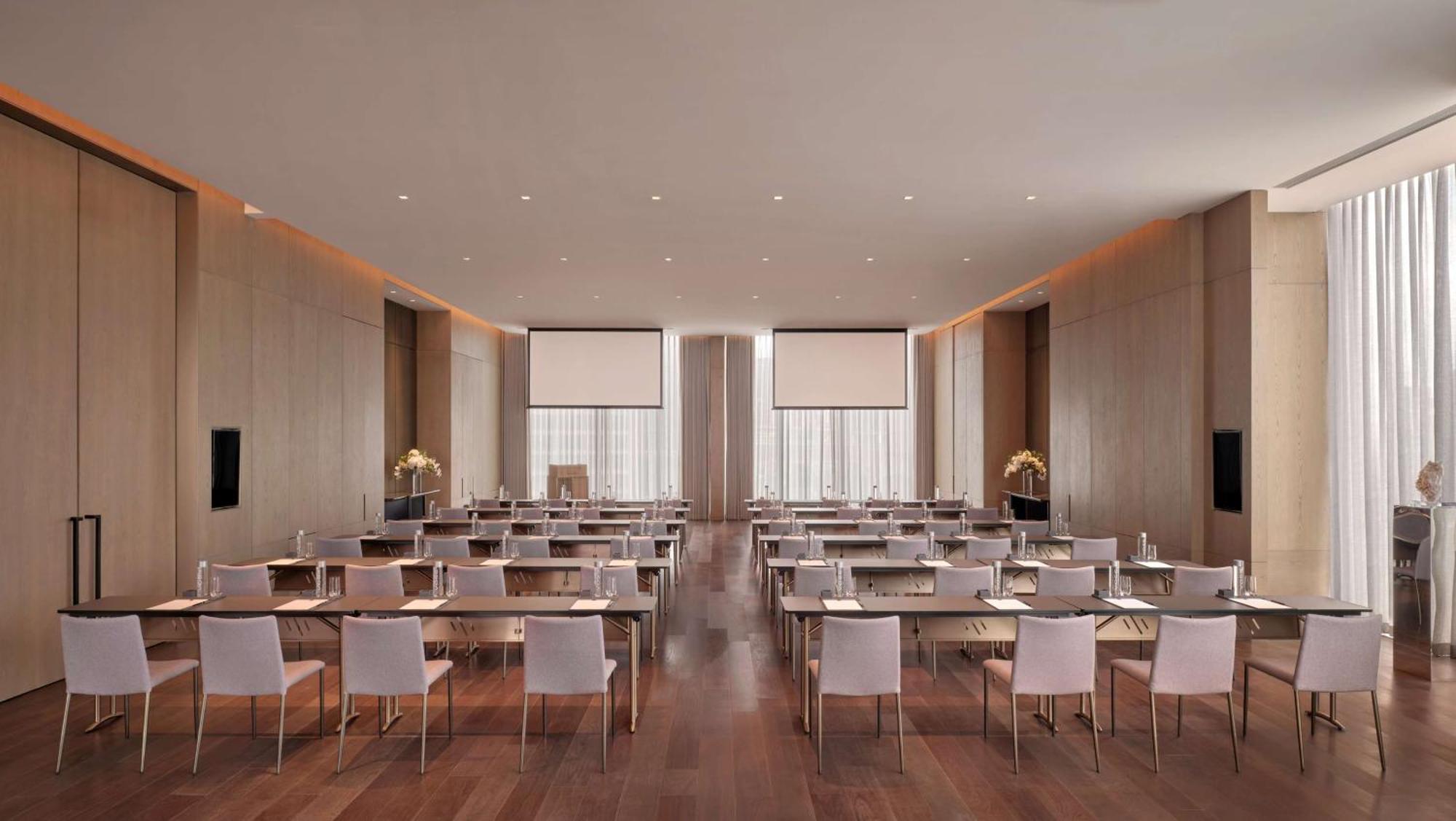 Conrad Shenzhen, The First Art Museum Hotel In Greater Bay Area With The Stunning Bay And Sunset View In The Hotel Terrace 외부 사진