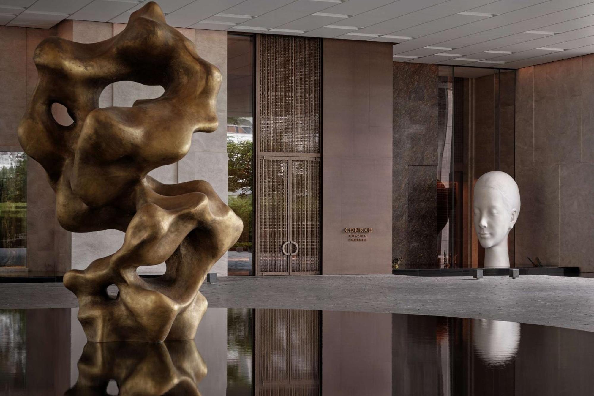 Conrad Shenzhen, The First Art Museum Hotel In Greater Bay Area With The Stunning Bay And Sunset View In The Hotel Terrace 외부 사진