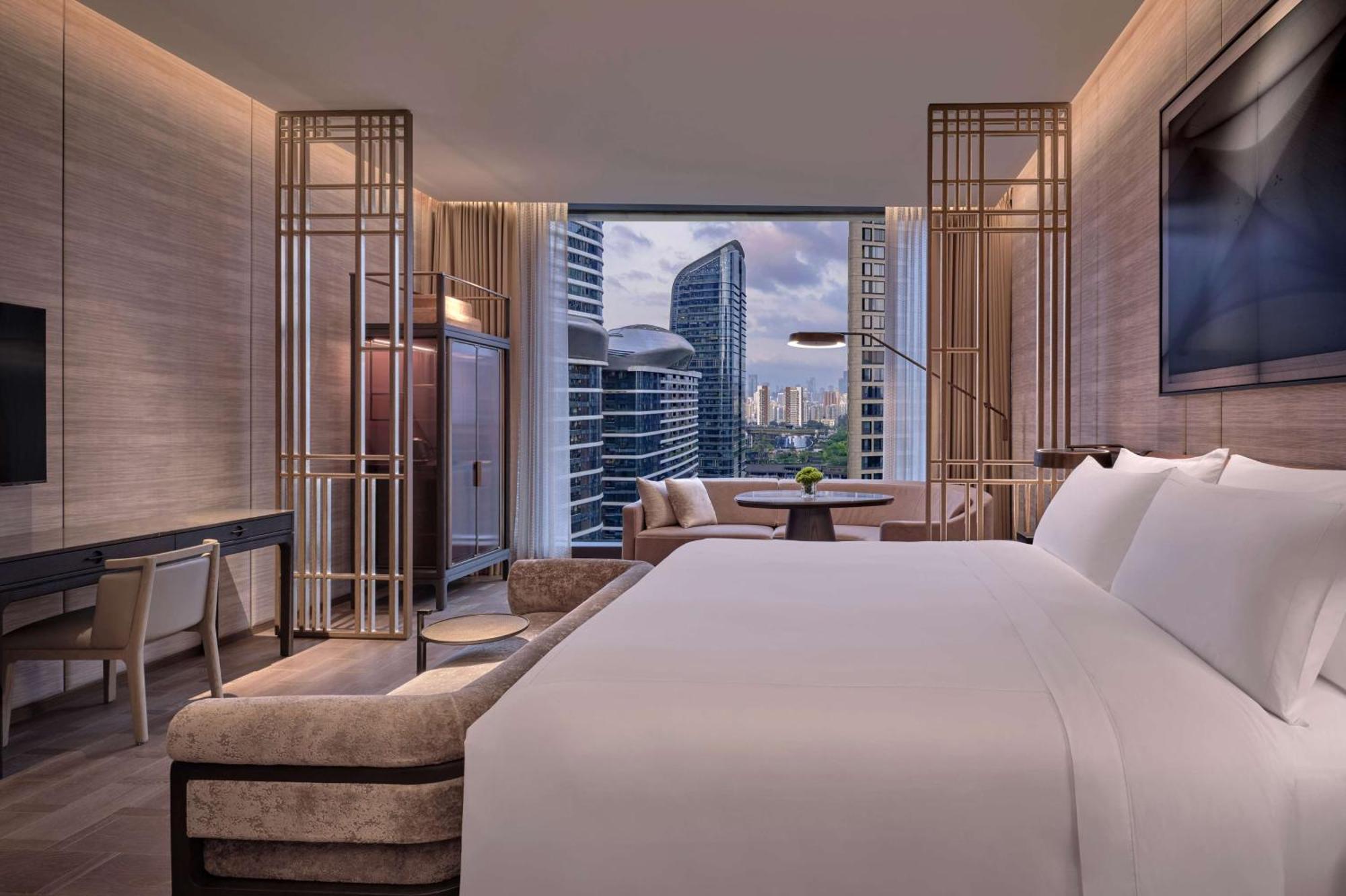 Conrad Shenzhen, The First Art Museum Hotel In Greater Bay Area With The Stunning Bay And Sunset View In The Hotel Terrace 외부 사진