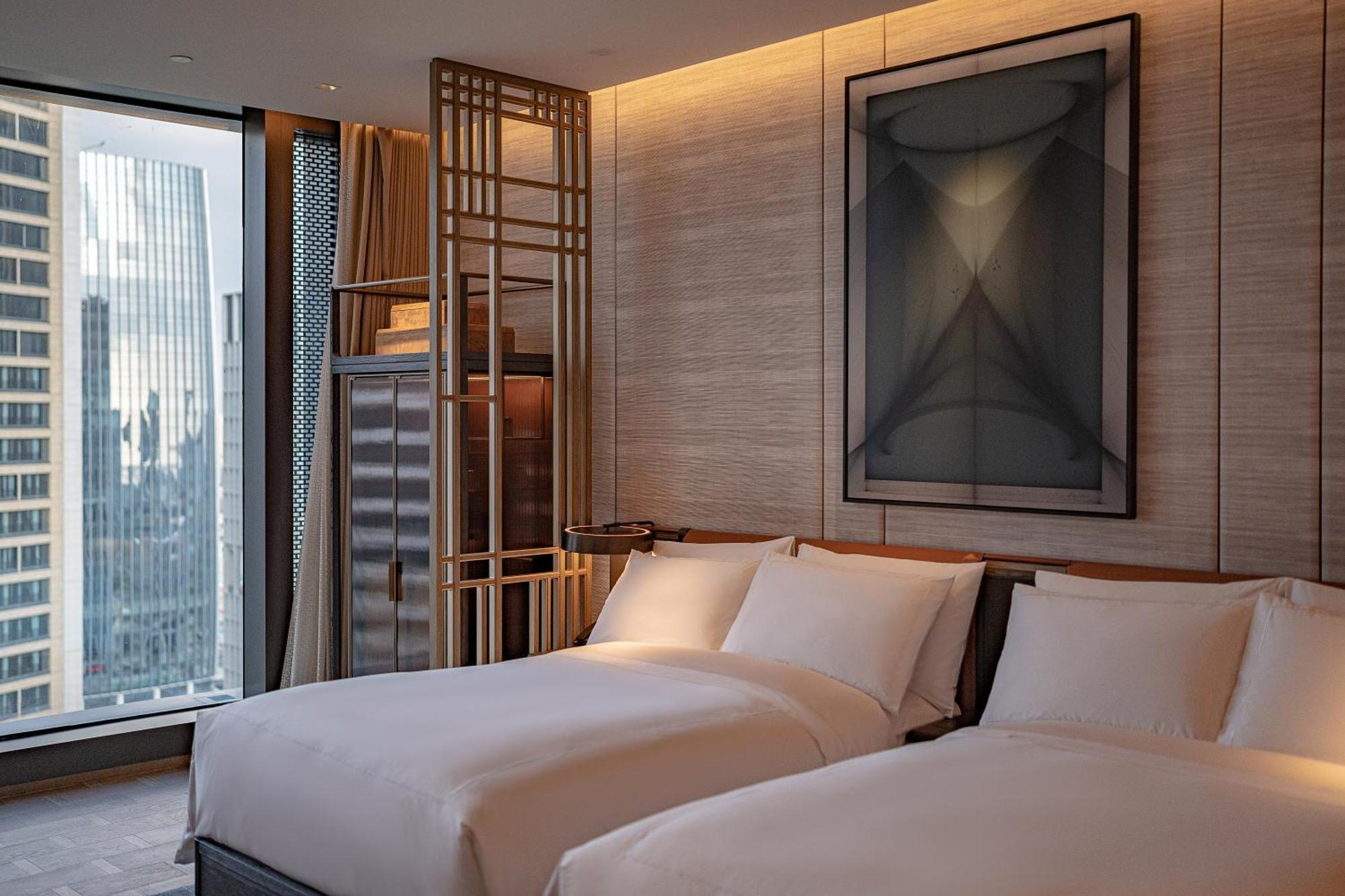 Conrad Shenzhen, The First Art Museum Hotel In Greater Bay Area With The Stunning Bay And Sunset View In The Hotel Terrace 외부 사진