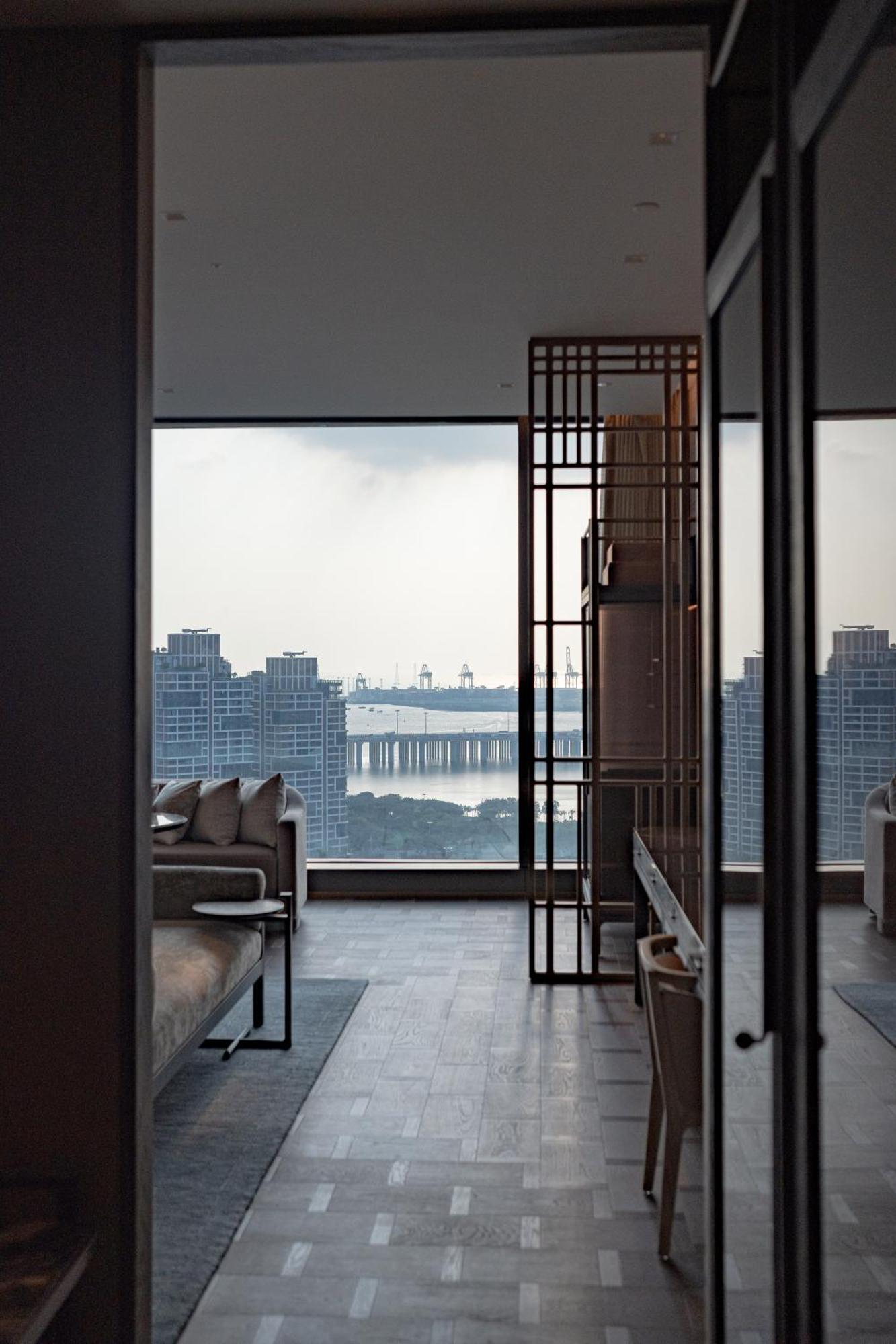 Conrad Shenzhen, The First Art Museum Hotel In Greater Bay Area With The Stunning Bay And Sunset View In The Hotel Terrace 외부 사진